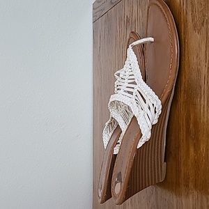 Girls white sandal size 3